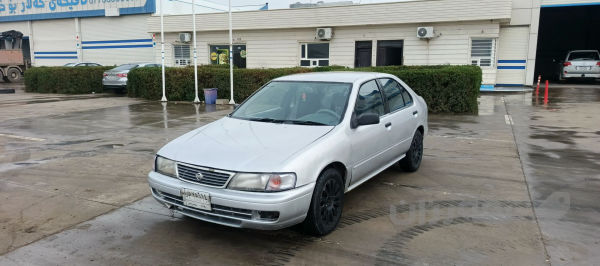 Nissan sunny  - 3