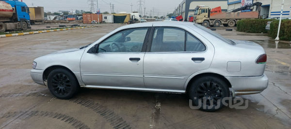 Nissan sunny  - 2