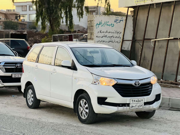 تویۆتا ئاڤێنزا 2018 - 4