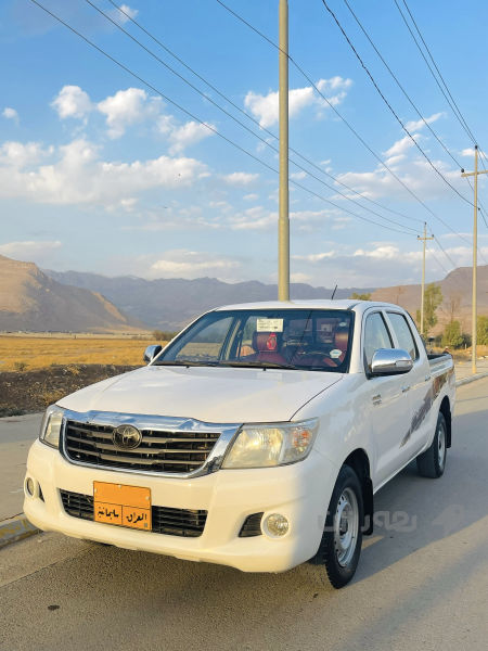 TOYOTA HILUX(مەرزیە)2012