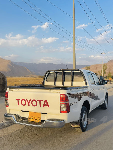 TOYOTA HILUX(مەرزیە)2012 - 5