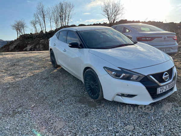 Nissan maxima SR mednight 2016