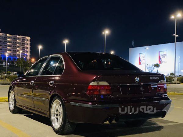 BMW 528i - 4