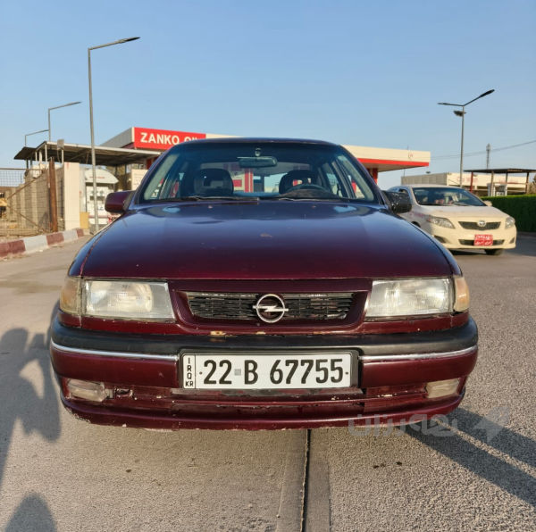 ڤیکترا تۆماتیک 1995 - 2