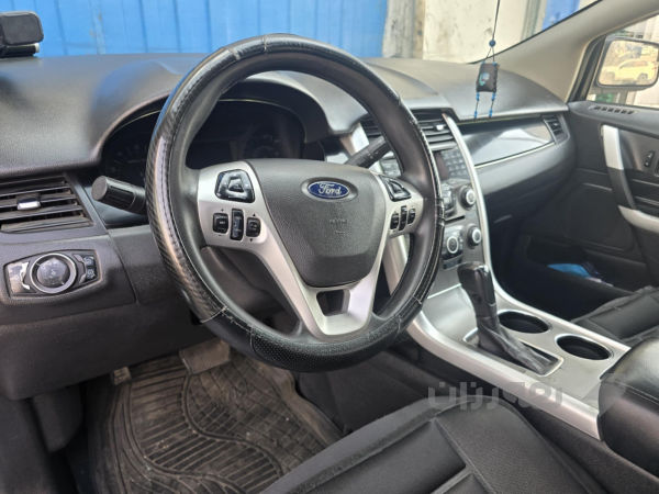 Ford Edge2011