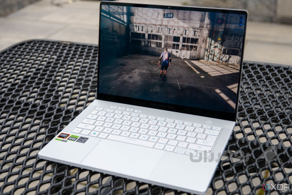 Asus rog zephyrus G14  - 2