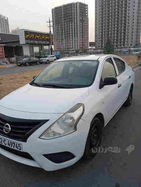 سەنی لاکشمیبای دوو پارچە بۆیاغی هەیە  - 3