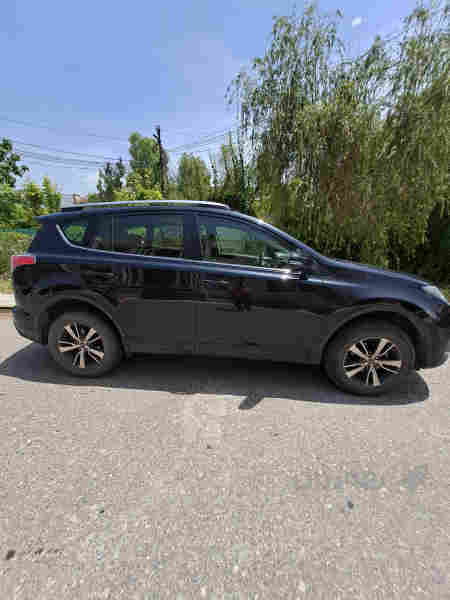تويوتا VX.    RAV 4    مۆدێل 2017 ئۆتۆمبێلێکی ز - 3