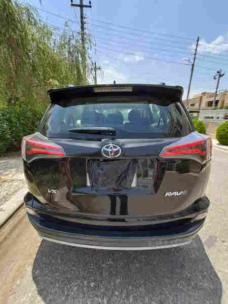 تويوتا VX.    RAV 4    مۆدێل 2017 ئۆتۆمبێلێکی ز - 4
