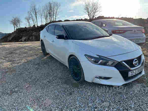 Nissan maxima SR mednight 2016