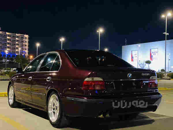 BMW 528i - 4