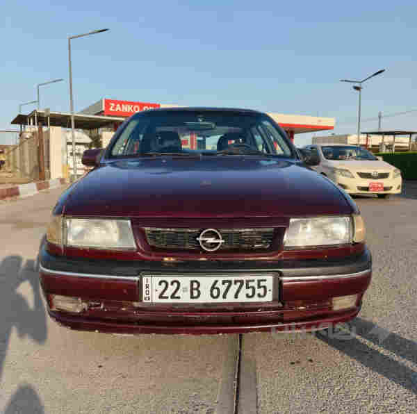 ڤیکترا تۆماتیک 1995 - 2