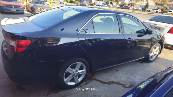 Toyota Camry شاشە، کامێرای پێشەوە ، کامێرای دواوە  - 5