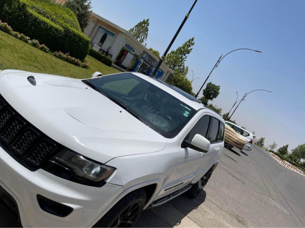 Jeep laredo 2017