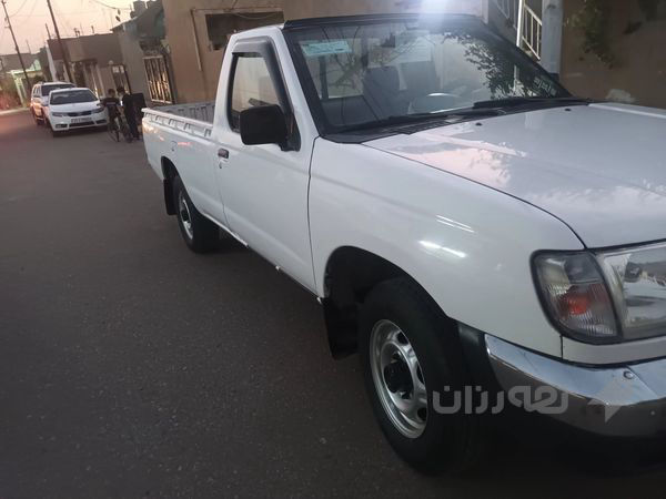 نيسان 2002 بؤ فرؤشتن