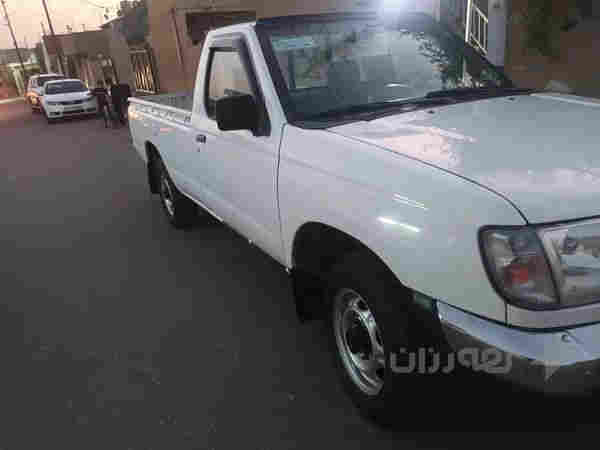 نيسان 2002 بؤ فرؤشتن