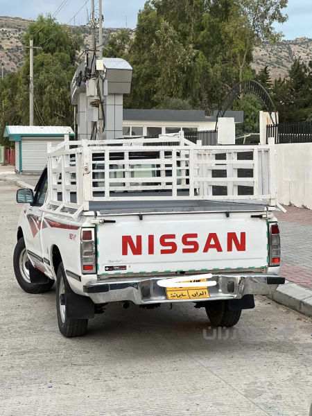 نیسان پیکاب تــاک