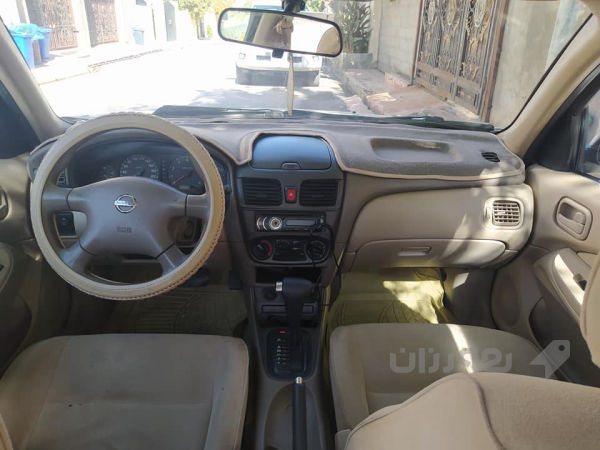 نیسان سنی یابانی 2009 ، 
