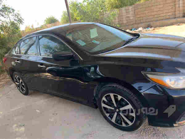 نيسان التيما s - 5