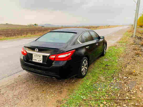 نيسان التيما s - 3