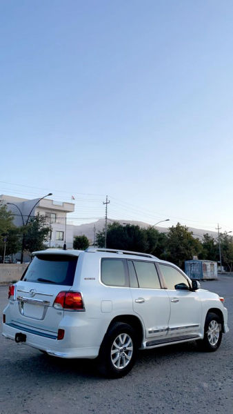 وەنەوشە 2012 GXR V8 برێمی دەرەجە 1