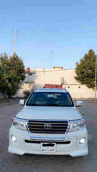 وەنەوشە 2012 GXR V8 برێمی دەرەجە 1 - 2