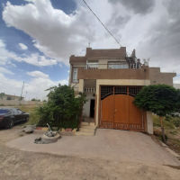 نرخی ئەم خانوە 3 دەفتەرو 25 وەرەقەو معامەلەیە