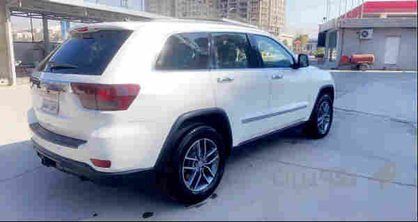 Jeep jeroke 2011