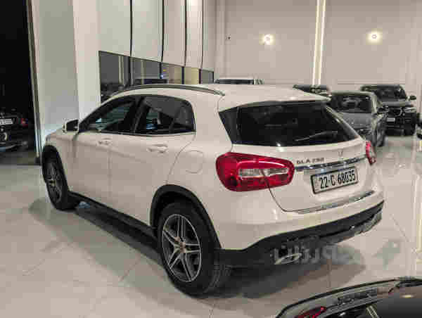 Mercedes benz GLA250 2018 - 3