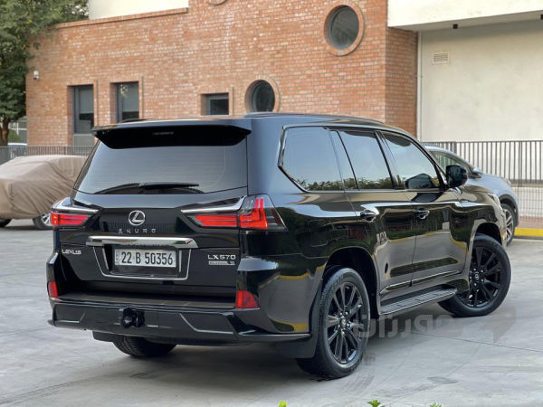 Lexus  2019 LX570 kuro 90000km - 2