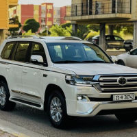 toyota land cruiser 2018