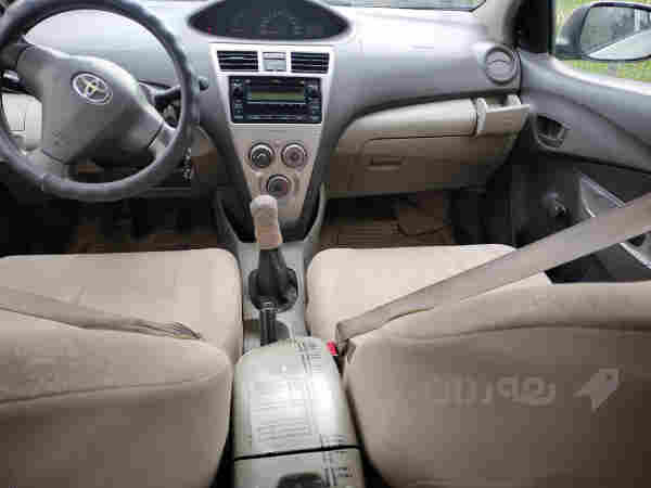 یارس 2009،، ڕەنگی سپی ،، سندوق ،، گێڕ عادی  - 3