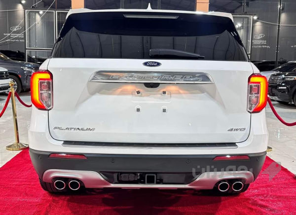 Ford Explorer  PLATINUM  - 3