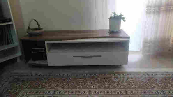 مێزی تەلتفزیۆن - 2