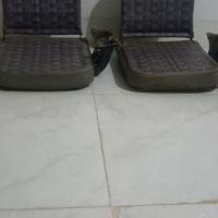 دوو کوشینی پاس خاوێن 