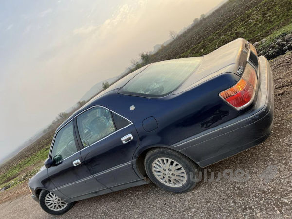 مەلیکەی بڕاوە بۆ فرۆشتن 2003 - 3