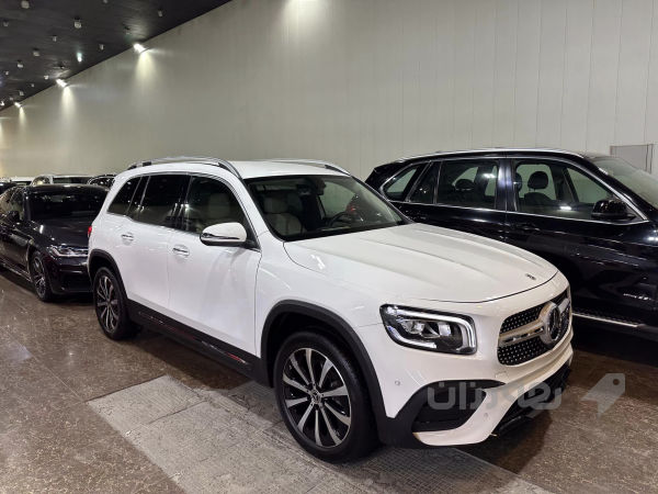 Mercedes Benz  - 4