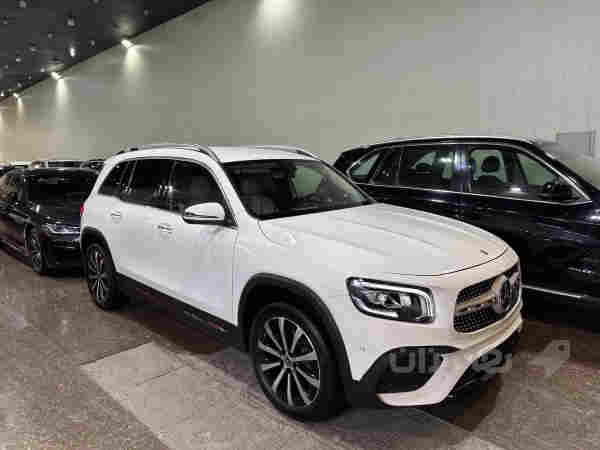 Mercedes Benz  - 4