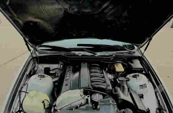 BMW 1991 320 V6 i.A - 6