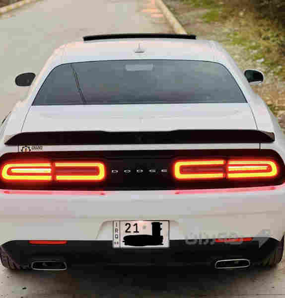 Dodge  challnger  SXT + 2018  - 3