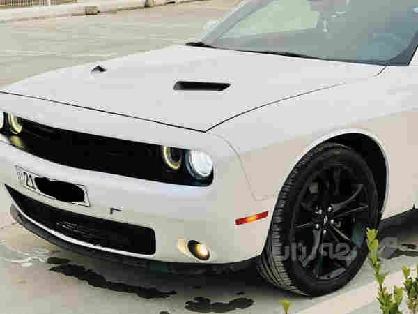 Dodge  challnger  SXT + 2018  - 2