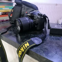 کامێرەی نیکۆن D7100 بۆفرۆشتن