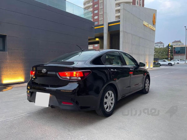 kia rio 2018  - 2