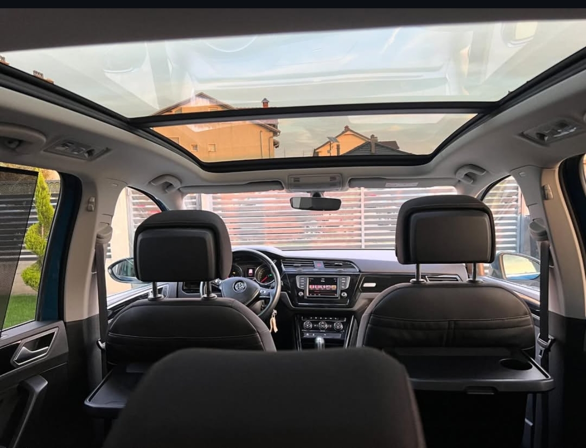 VW Tauran / 2.0 4
