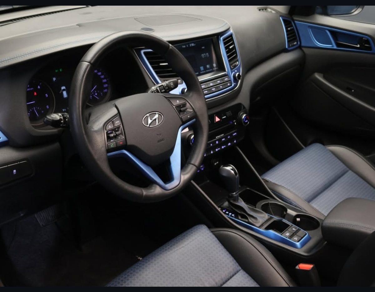 Hyundai Tucson 1.7 Premium+ 3