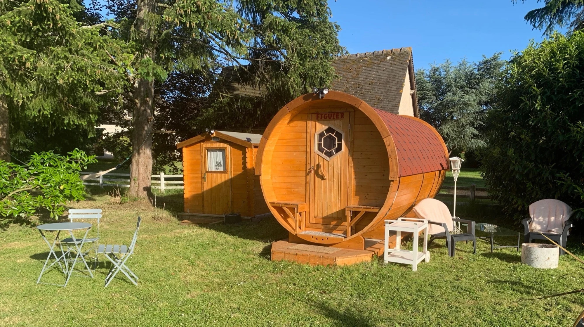 Le tonneau Figuier dans le jardin