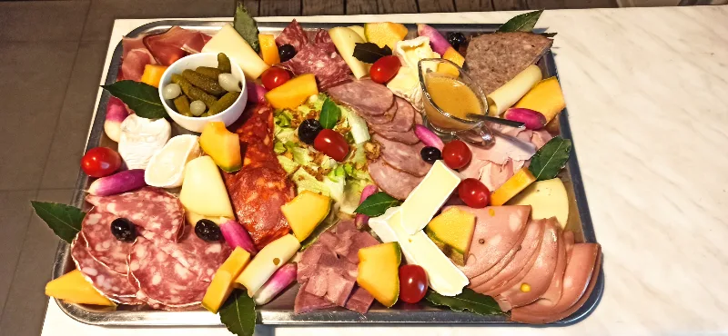 Planche mixte charcuteries fromages