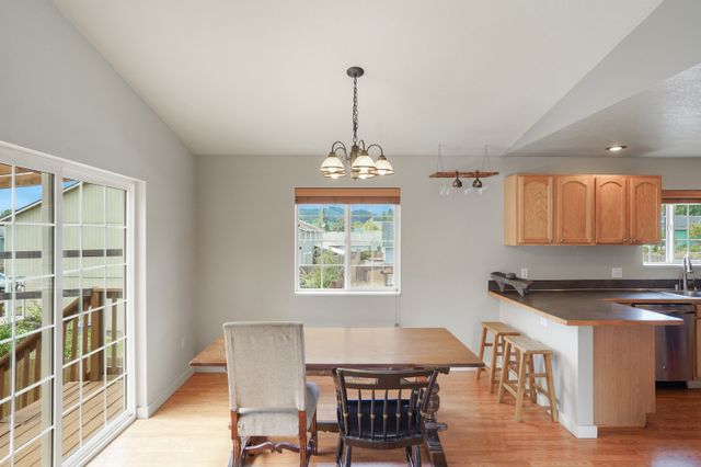 196 Topaz St Philomath-9