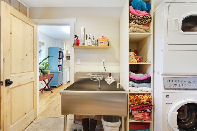 3210 SW Cascade-34