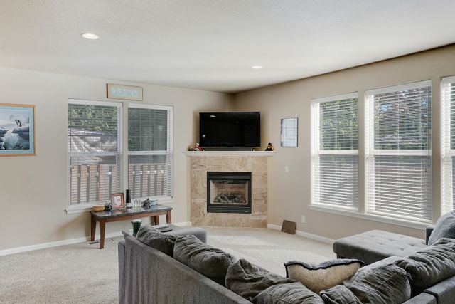 1876 Madalyn Ct-8